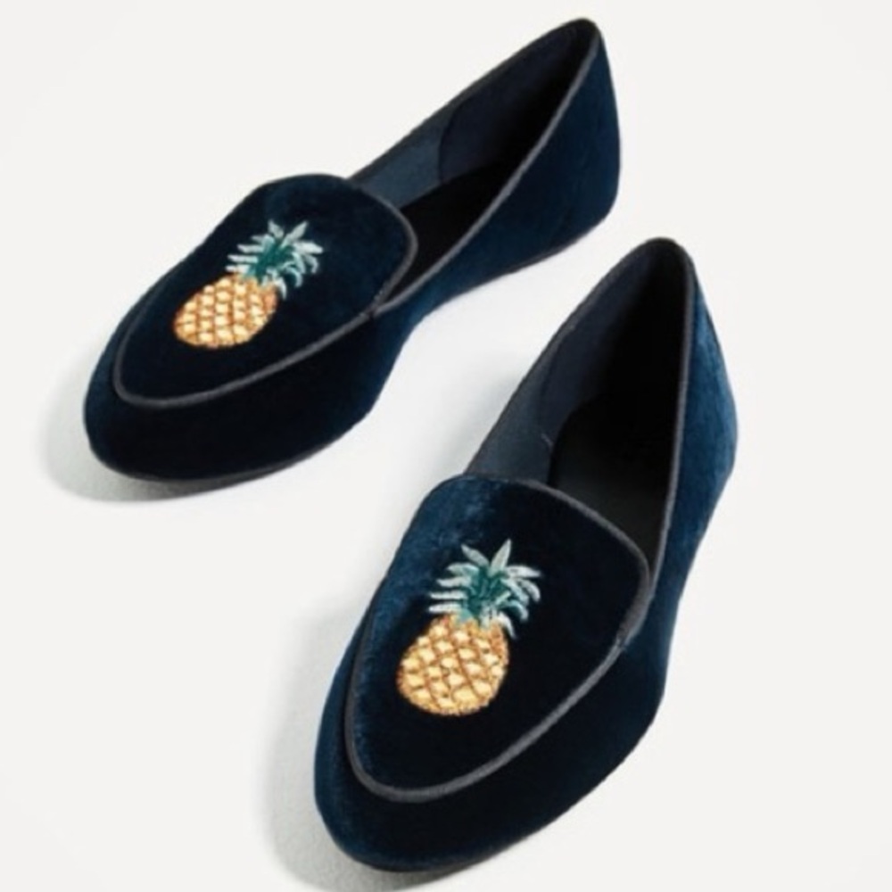 Zara Blue velvet pineapple smoking shoes loafers in size 37